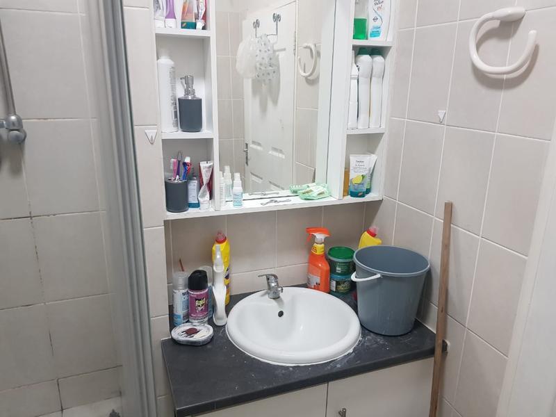 To Let 1 Bedroom Property for Rent in Green Hills Gauteng