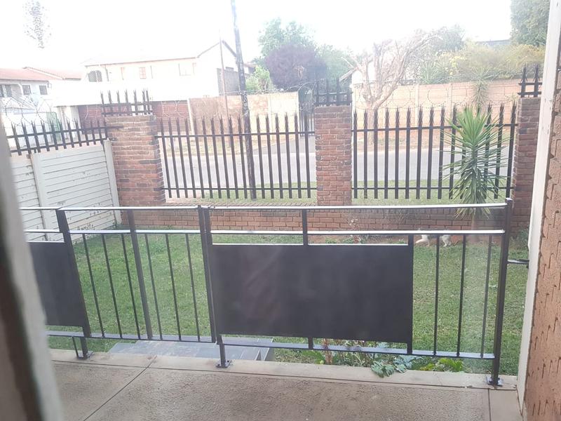 To Let 1 Bedroom Property for Rent in Green Hills Gauteng