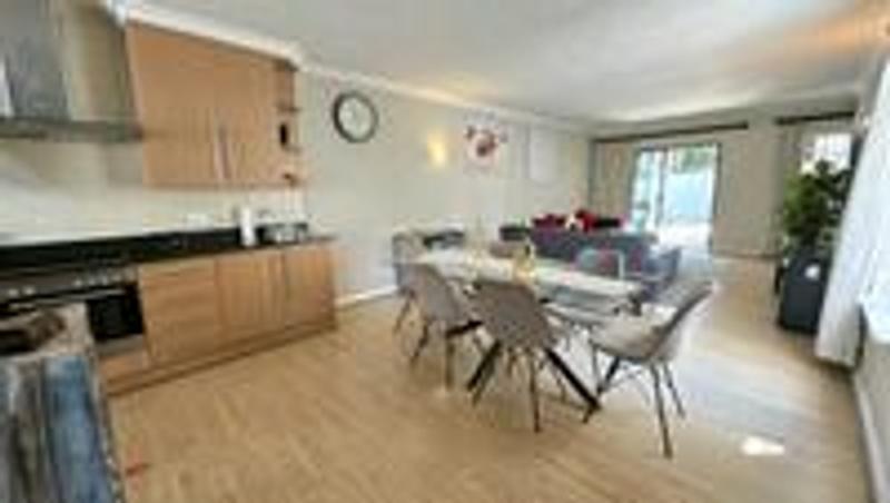 To Let 2 Bedroom Property for Rent in Rivonia Gauteng