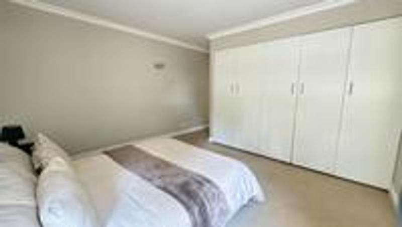 To Let 2 Bedroom Property for Rent in Rivonia Gauteng