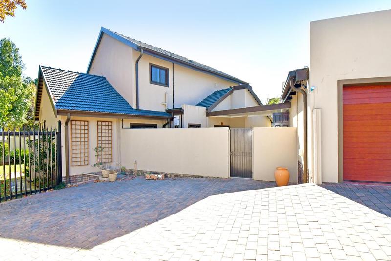 To Let 4 Bedroom Property for Rent in Parkmore Gauteng