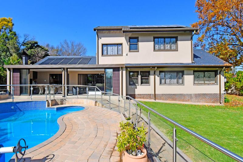 To Let 4 Bedroom Property for Rent in Parkmore Gauteng