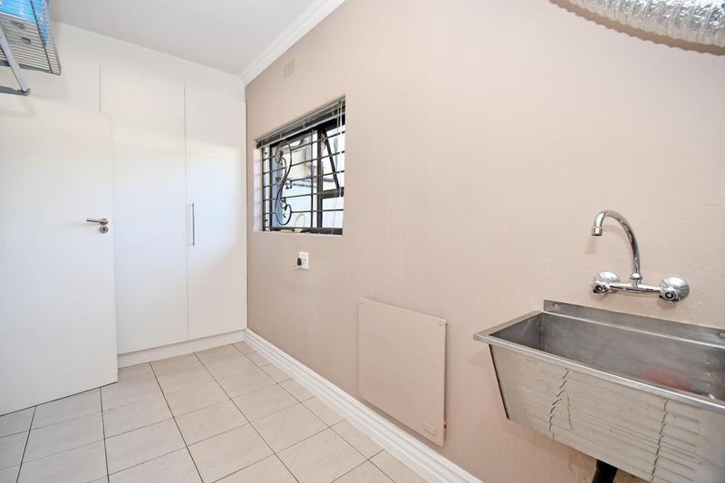 To Let 4 Bedroom Property for Rent in Parkmore Gauteng