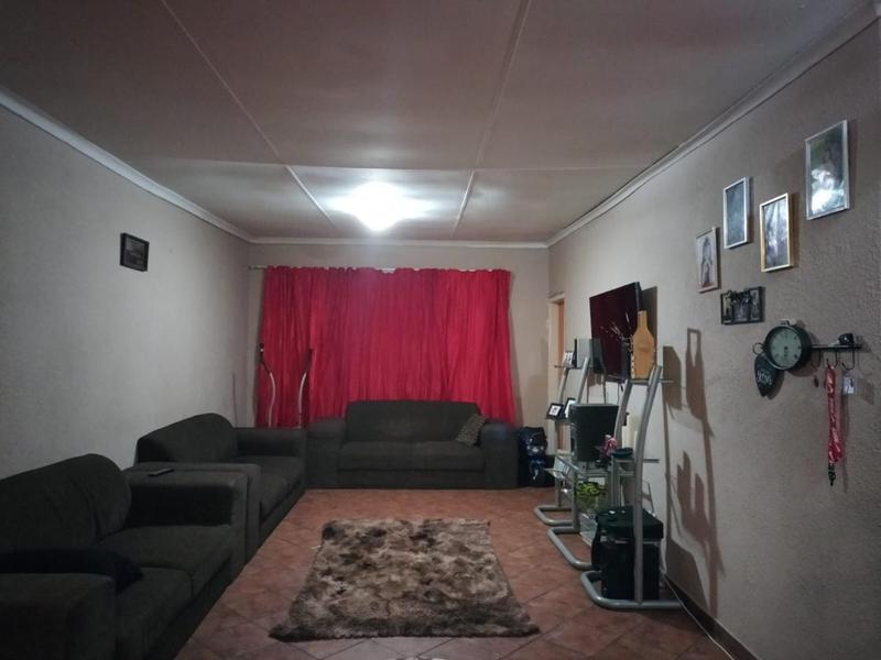 To Let 2 Bedroom Property for Rent in Pretoria Gardens Gauteng