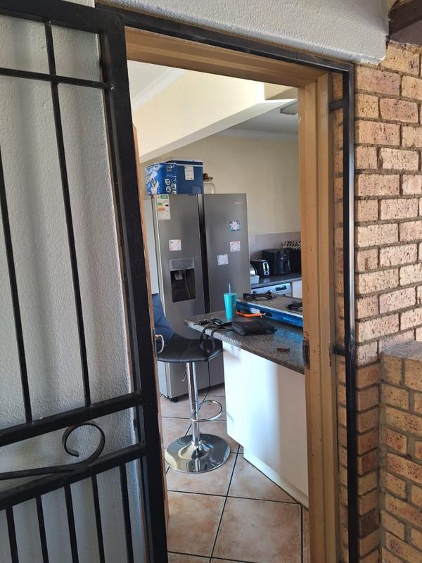 2 Bedroom Property for Sale in North Riding Gauteng