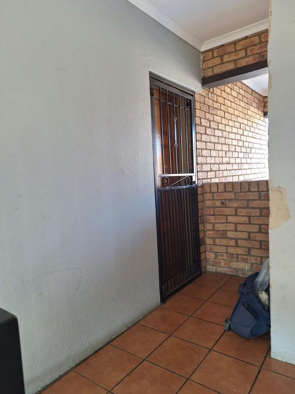 2 Bedroom Property for Sale in North Riding Gauteng