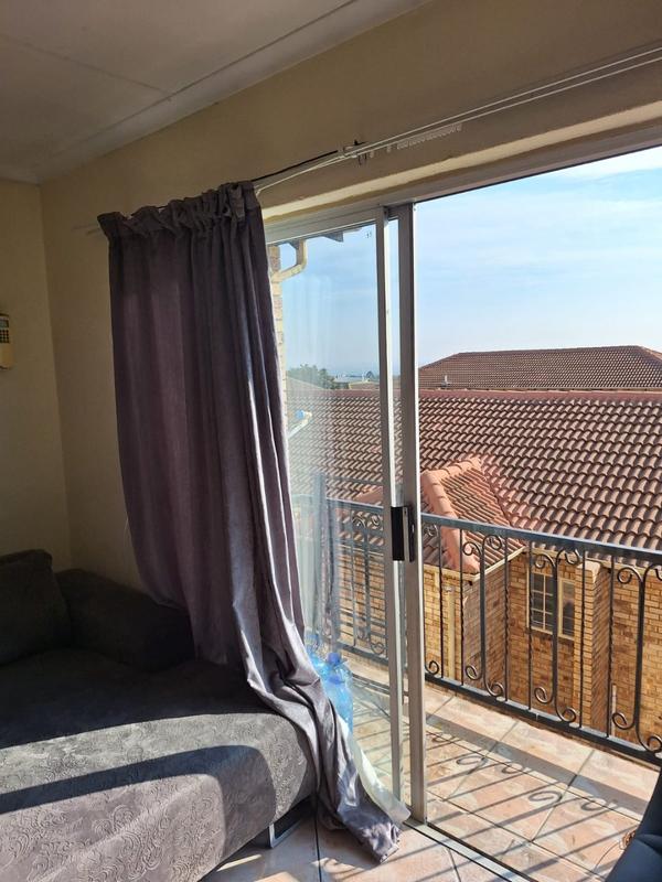 2 Bedroom Property for Sale in North Riding Gauteng