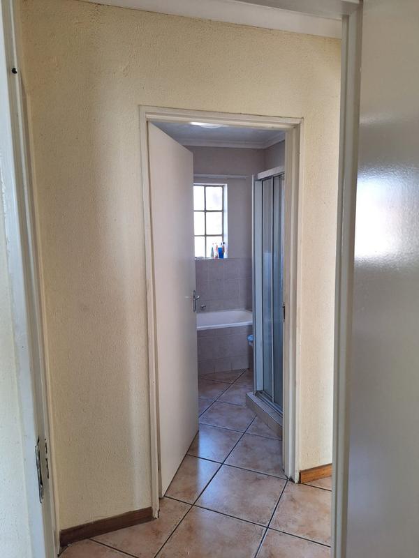 2 Bedroom Property for Sale in North Riding Gauteng