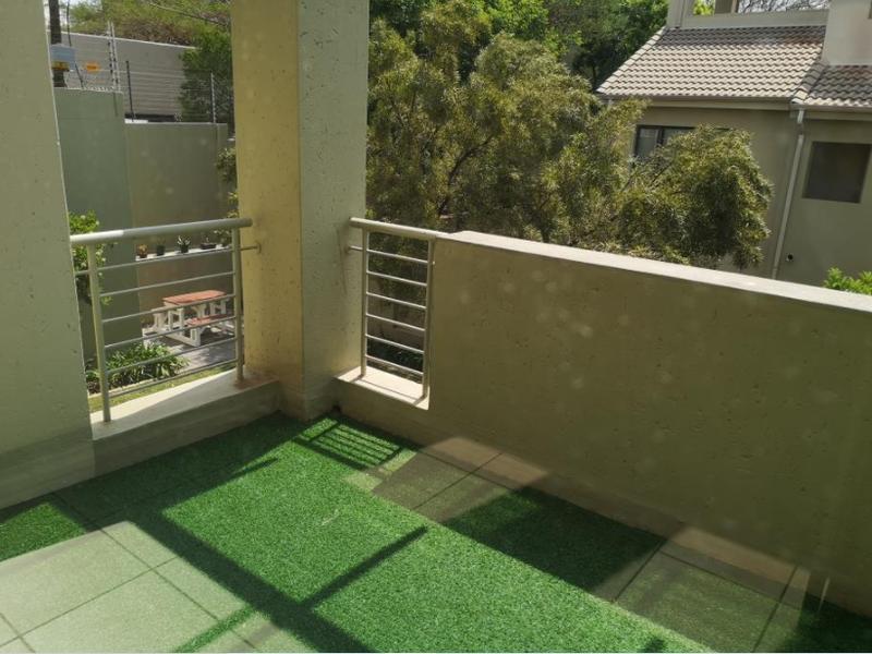 To Let 2 Bedroom Property for Rent in Bryanston Gauteng