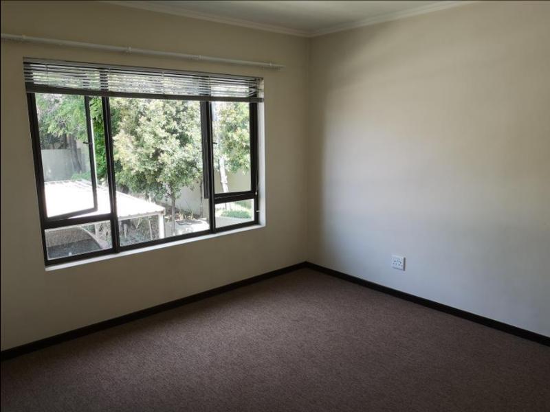 To Let 2 Bedroom Property for Rent in Bryanston Gauteng