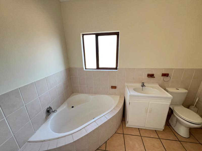 To Let 2 Bedroom Property for Rent in Fourways Gauteng