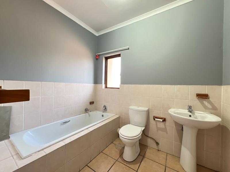 To Let 2 Bedroom Property for Rent in Fourways Gauteng