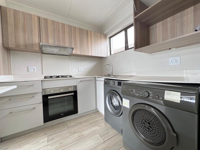 To Let 2 Bedroom Property for Rent in Fourways Gauteng