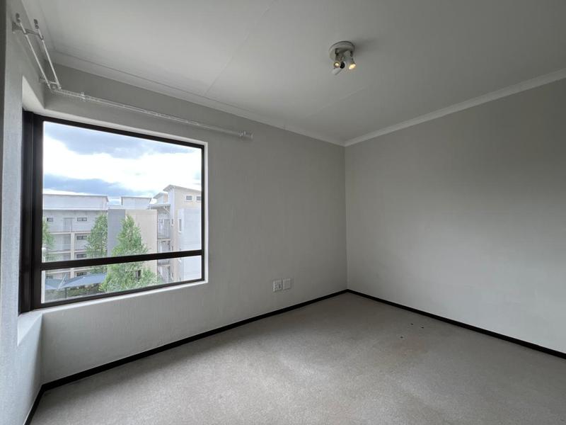 To Let 2 Bedroom Property for Rent in Fourways Gauteng