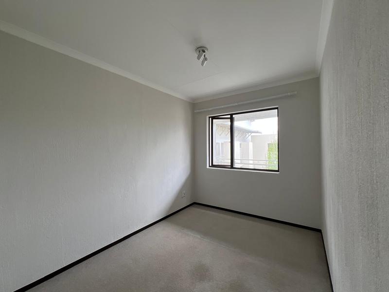 To Let 2 Bedroom Property for Rent in Fourways Gauteng