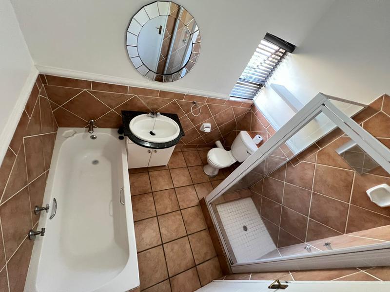 2 Bedroom Property for Sale in River Club Gauteng