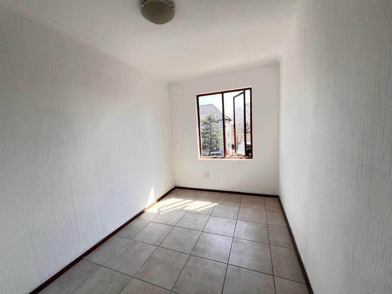 To Let 2 Bedroom Property for Rent in Sunninghill Gauteng