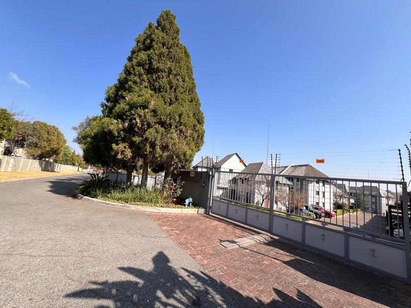 To Let 2 Bedroom Property for Rent in Sunninghill Gauteng
