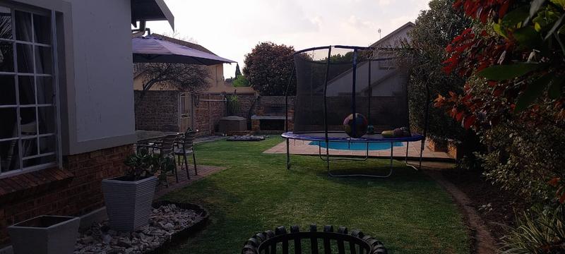 2 Bedroom Property for Sale in Pomona Gauteng