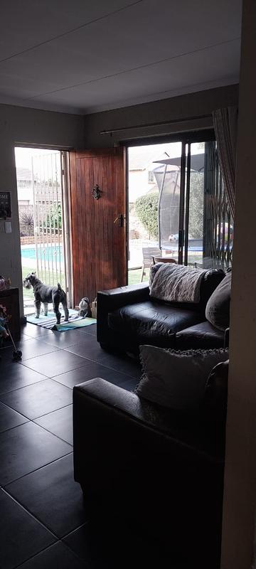 2 Bedroom Property for Sale in Pomona Gauteng