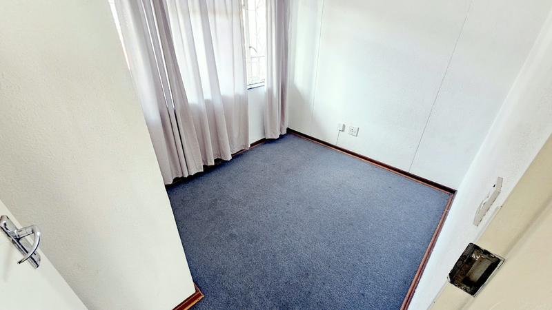 To Let 2 Bedroom Property for Rent in New Redruth Gauteng