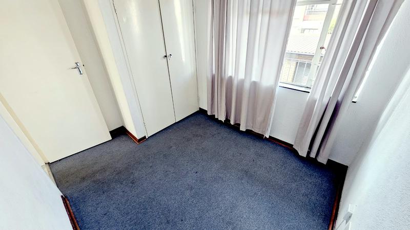 To Let 2 Bedroom Property for Rent in New Redruth Gauteng