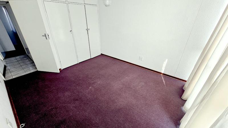 To Let 2 Bedroom Property for Rent in New Redruth Gauteng