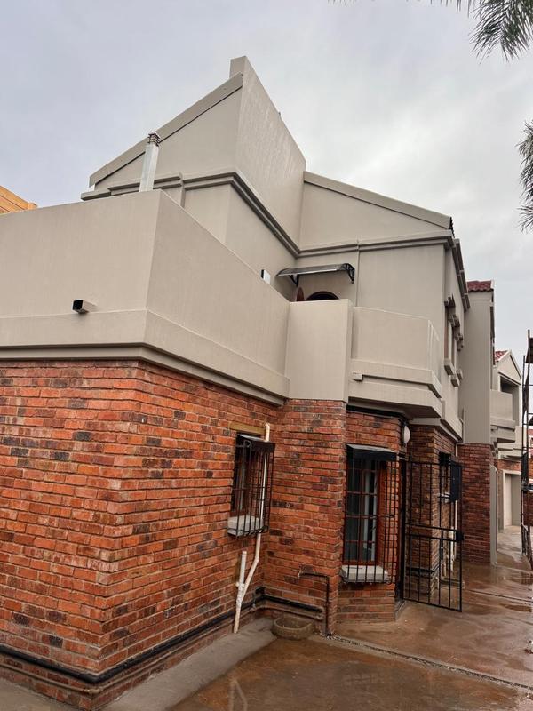 To Let 2 Bedroom Property for Rent in Bedfordview Gauteng