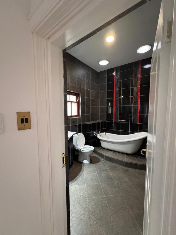 To Let 2 Bedroom Property for Rent in Bedfordview Gauteng