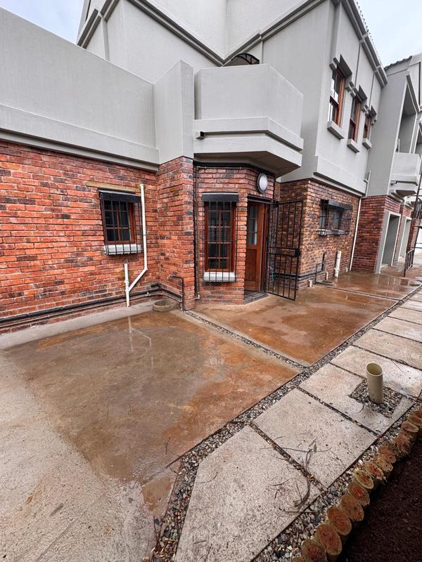 To Let 2 Bedroom Property for Rent in Bedfordview Gauteng