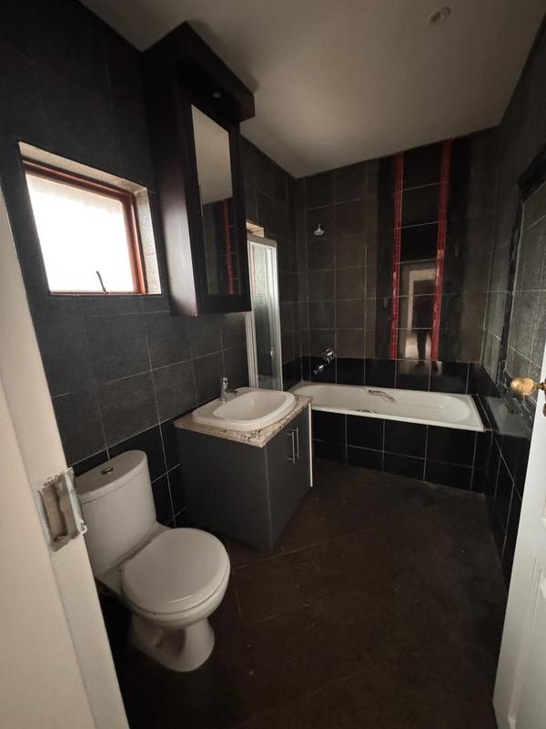 To Let 2 Bedroom Property for Rent in Bedfordview Gauteng