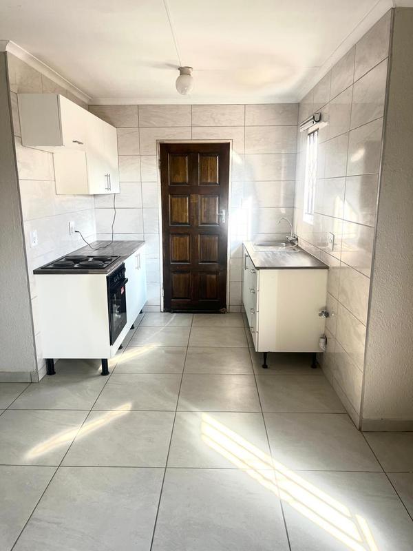 To Let 2 Bedroom Property for Rent in Windmill Park Gauteng