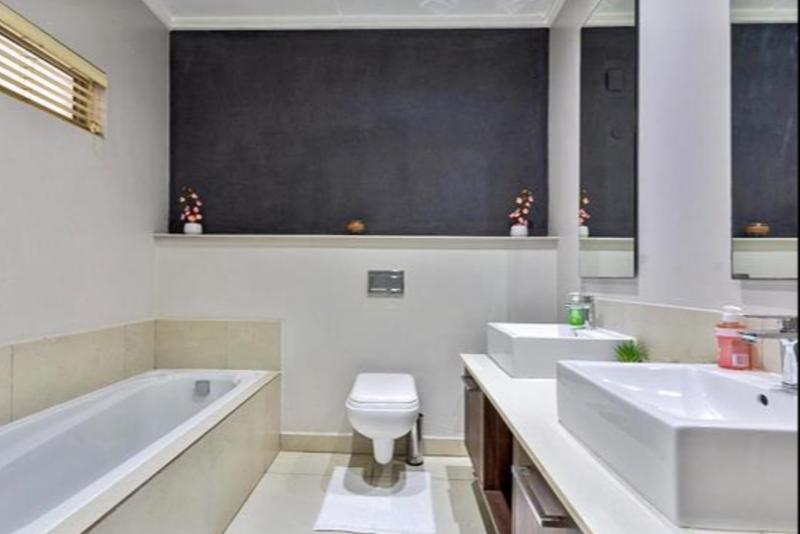 To Let 2 Bedroom Property for Rent in Sandown Gauteng