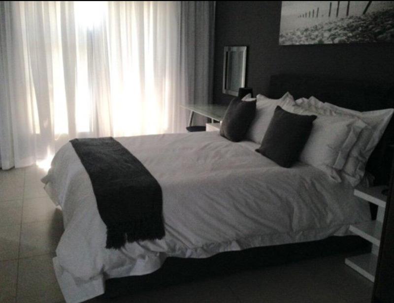 To Let 2 Bedroom Property for Rent in Sandown Gauteng