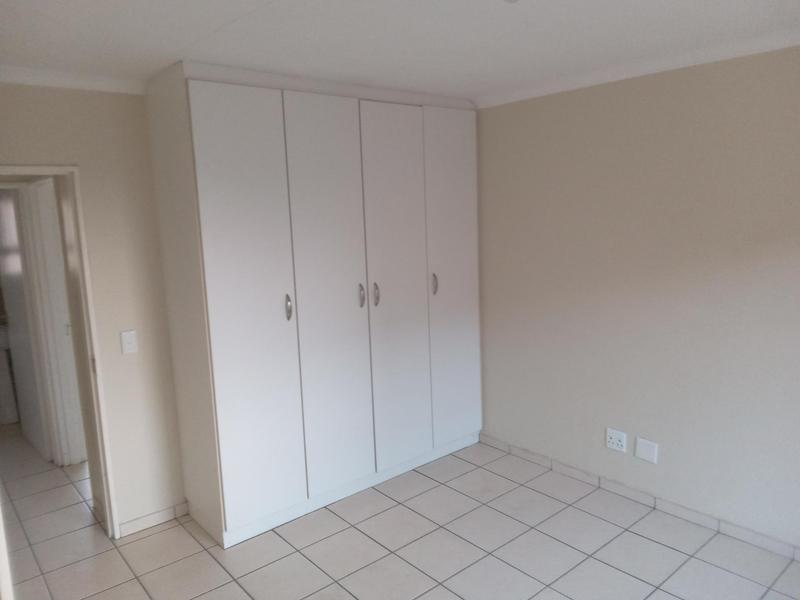 To Let 2 Bedroom Property for Rent in Kosmosdal Gauteng