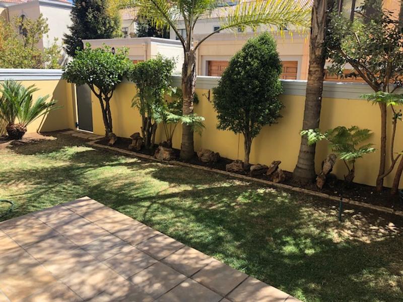 To Let 2 Bedroom Property for Rent in Bedfordview Gauteng