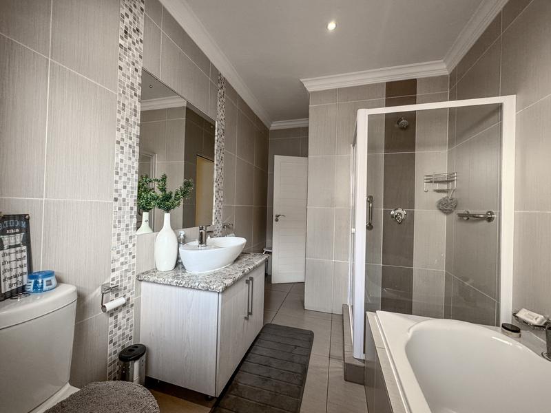 4 Bedroom Property for Sale in Midlands Estate Gauteng