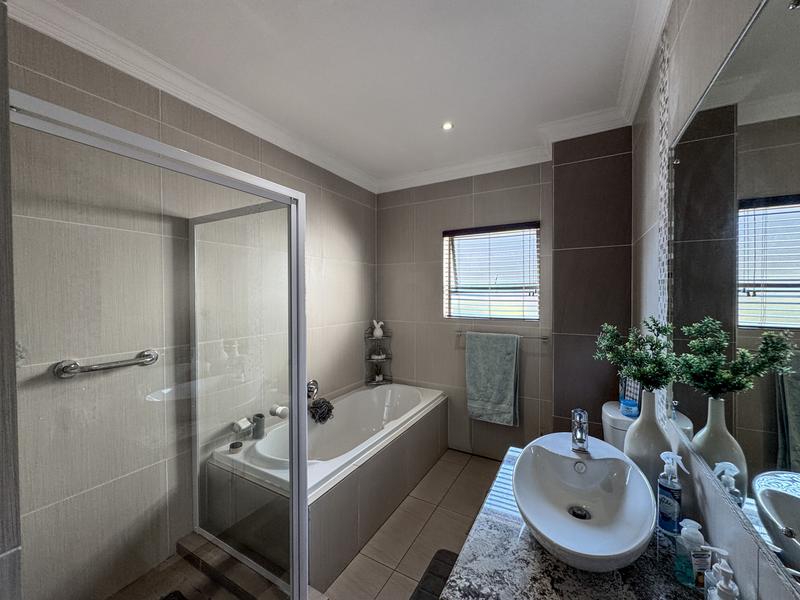 4 Bedroom Property for Sale in Midlands Estate Gauteng