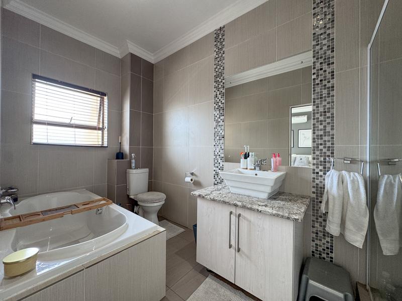 4 Bedroom Property for Sale in Midlands Estate Gauteng