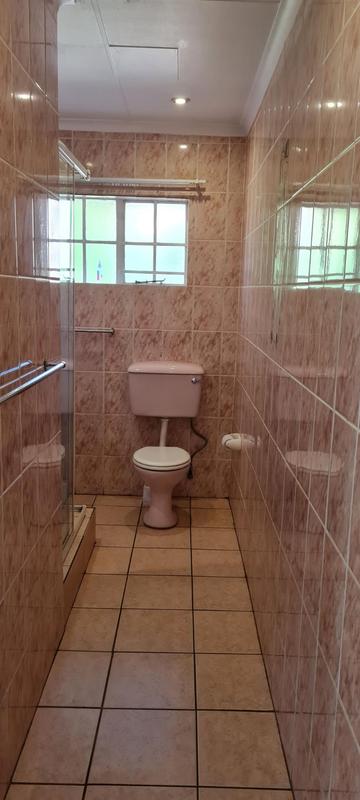 To Let 3 Bedroom Property for Rent in Glen Marais Gauteng