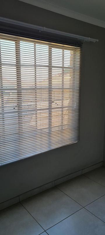 To Let 3 Bedroom Property for Rent in Glen Marais Gauteng