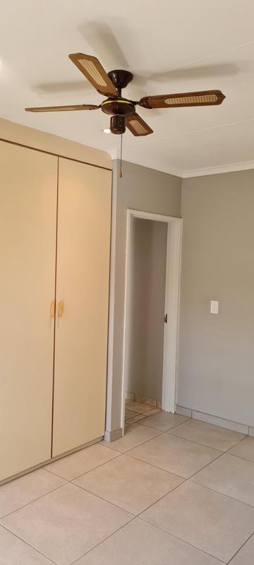 To Let 3 Bedroom Property for Rent in Glen Marais Gauteng