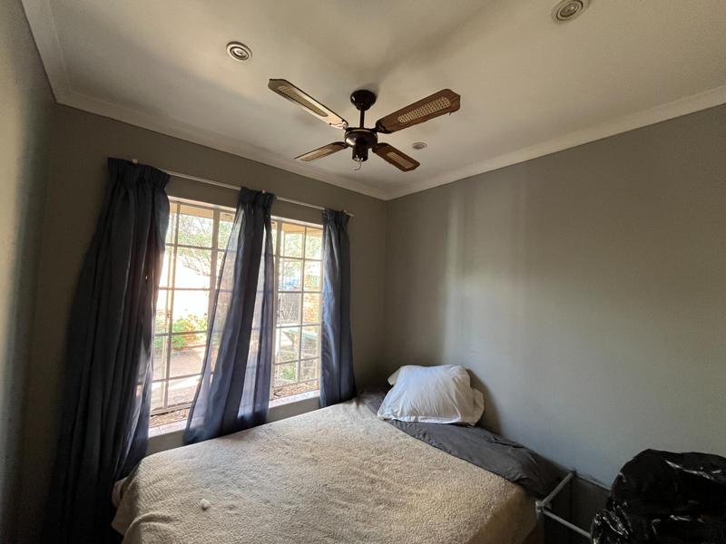 To Let 3 Bedroom Property for Rent in Glen Marais Gauteng