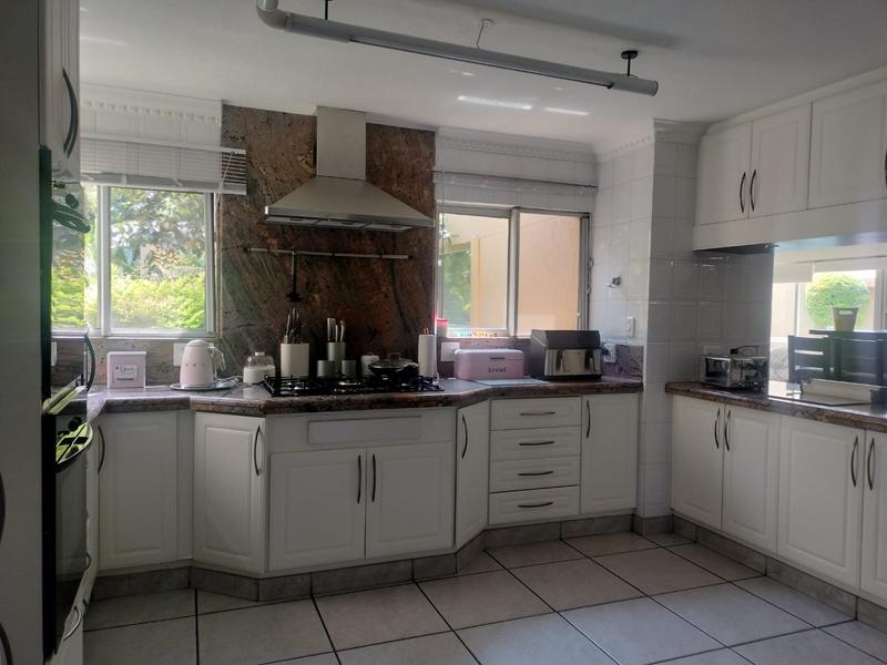 3 Bedroom Property for Sale in Brummeria Gauteng