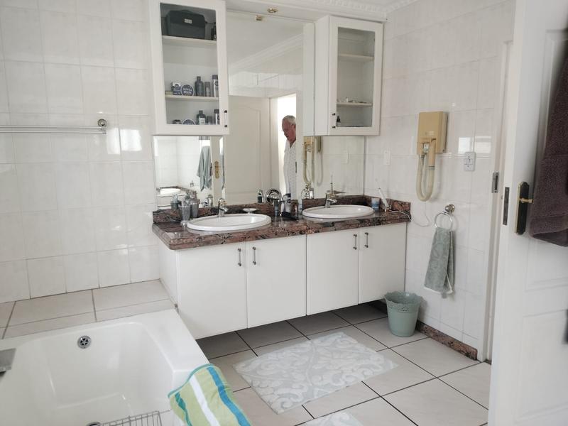 3 Bedroom Property for Sale in Brummeria Gauteng