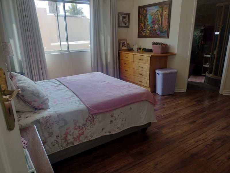 3 Bedroom Property for Sale in Brummeria Gauteng