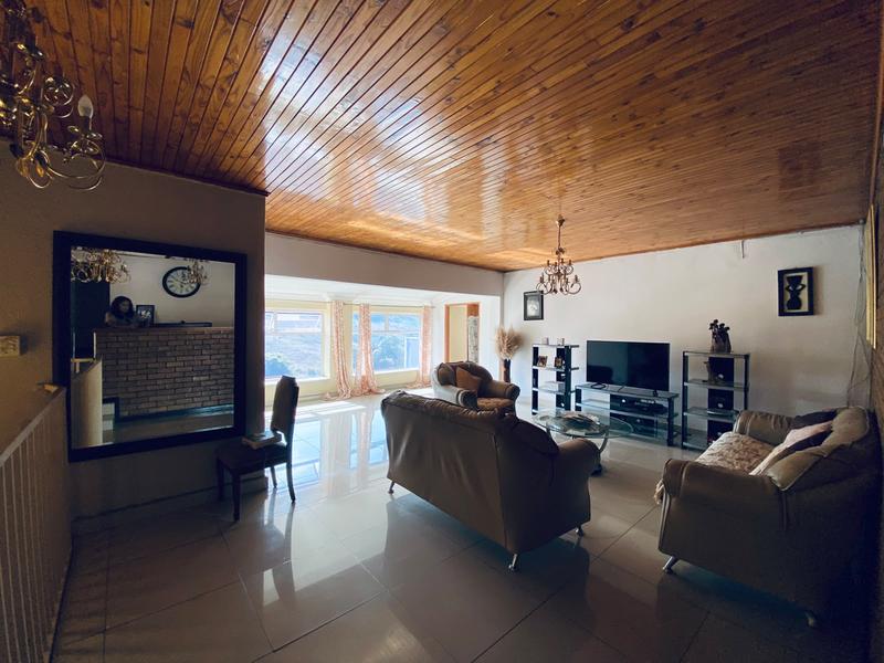 5 Bedroom Property for Sale in Bassonia Gauteng
