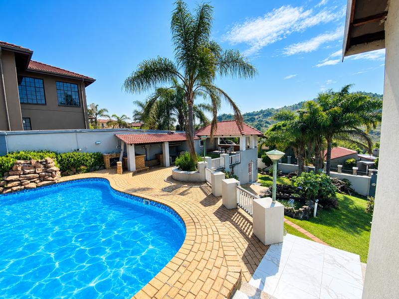 5 Bedroom Property for Sale in Bassonia Gauteng
