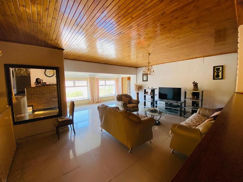 5 Bedroom Property for Sale in Bassonia Gauteng