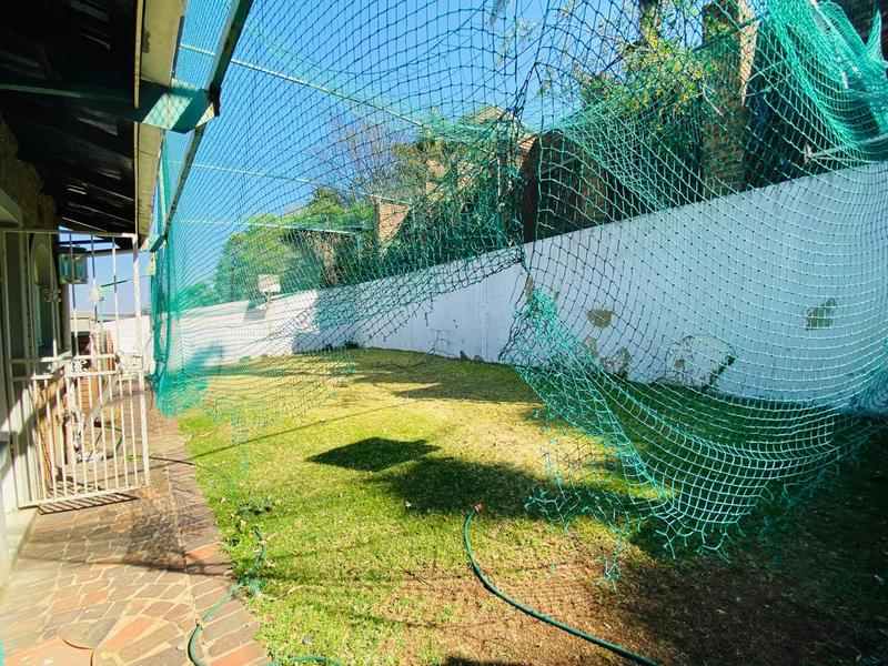 5 Bedroom Property for Sale in Bassonia Gauteng